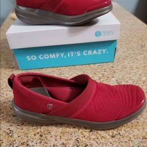 BZEES Coco Loafer Size 7 NWT